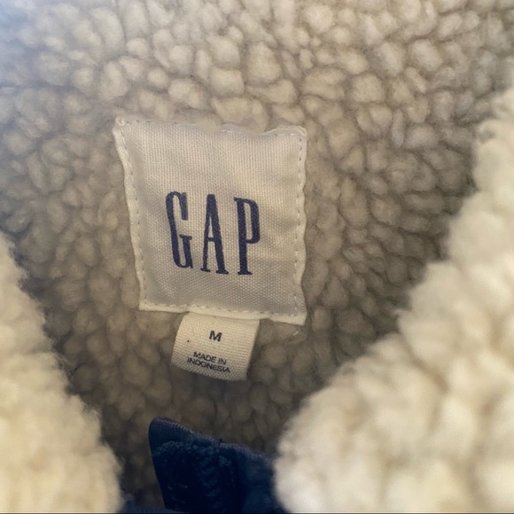 GAP Jacket - Picture 3 of 3